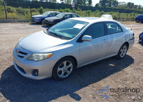 2011 Toyota Corolla Le z USA, uszkodzony, nr VIN 2T1BU4EE5BC619632